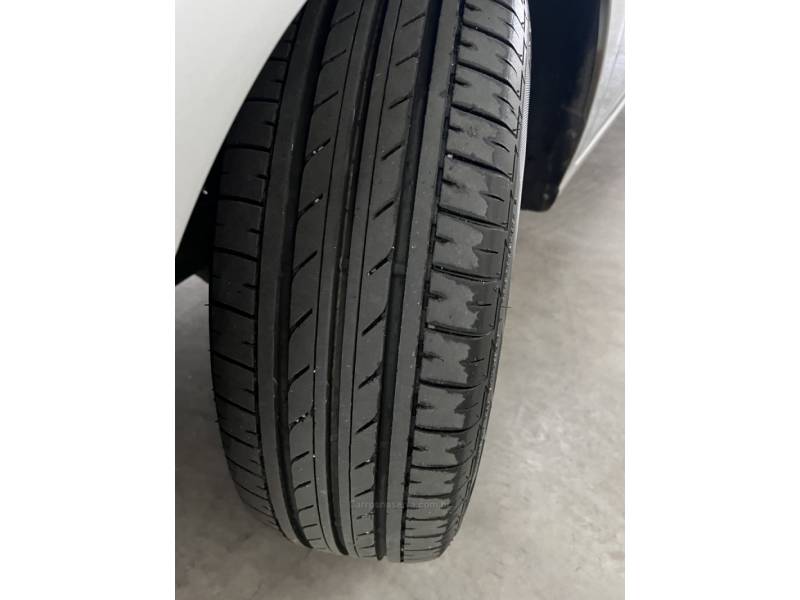 CHEVROLET - ONIX - 2019/2019 - Prata - Sob Consulta