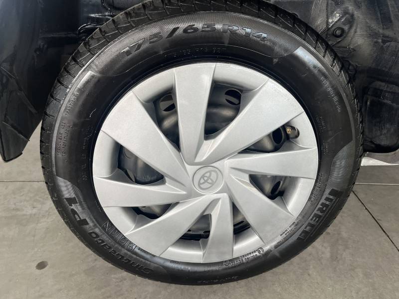 TOYOTA - ETIOS - 2017/2018 - Prata - Sob Consulta