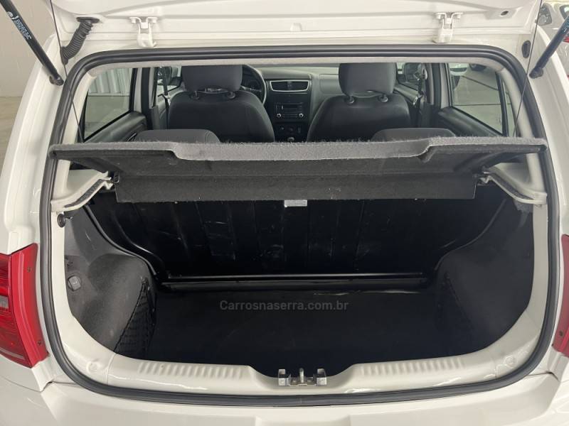 VOLKSWAGEN - FOX - 2012/2013 - Branca - Sob Consulta
