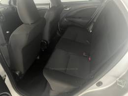 TOYOTA - ETIOS - 2014/2014 - Prata - Sob Consulta