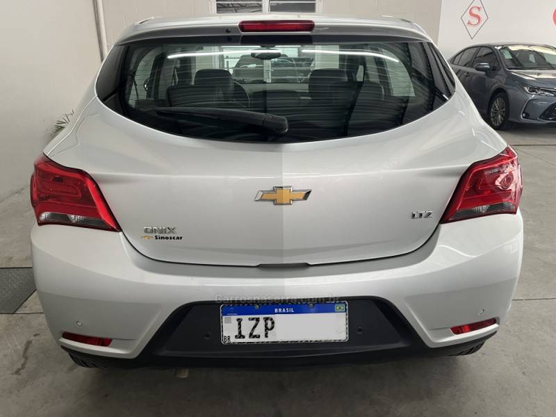 CHEVROLET - ONIX - 2019/2019 - Prata - Sob Consulta