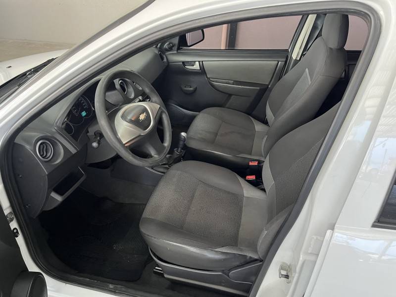 CHEVROLET - CELTA - 2012/2013 - Branca - Sob Consulta