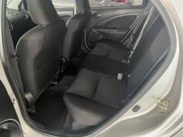 TOYOTA - ETIOS - 2017/2018 - Prata - Sob Consulta