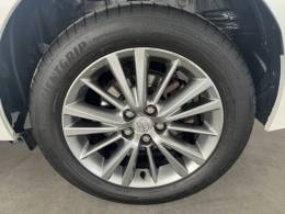 TOYOTA - COROLLA - 2016/2017 - Branca - R$ 93.500,00