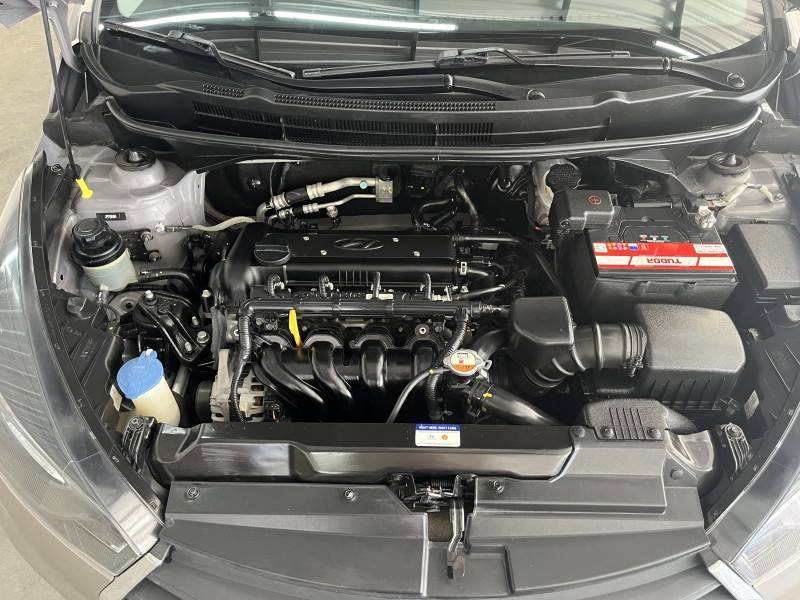 HYUNDAI - HB20 - 2017/2018 - Prata - R$ 56.900,00