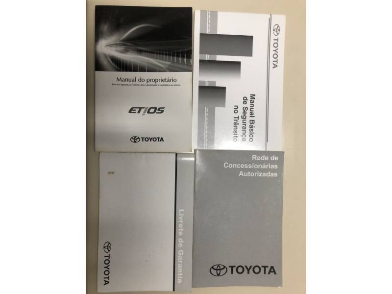 TOYOTA - ETIOS - 2013/2013 - Branca - Sob Consulta
