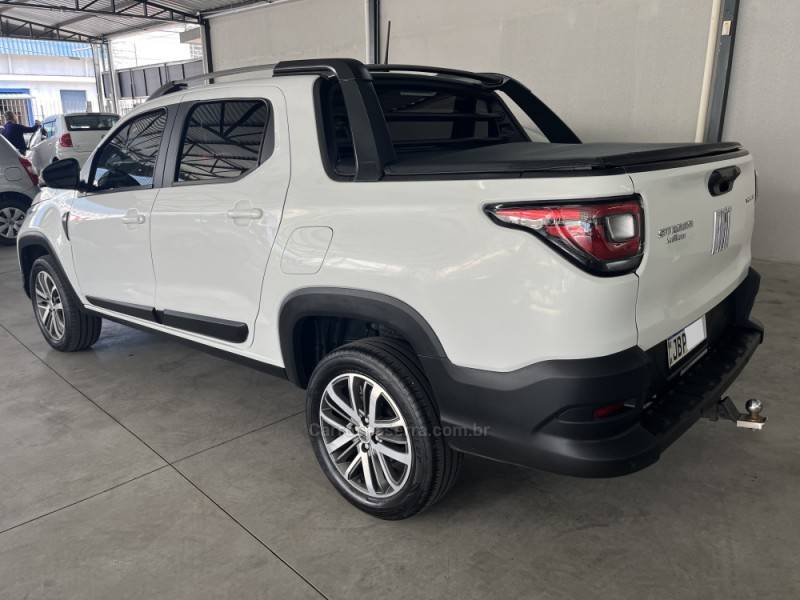 FIAT - STRADA - 2022/2023 - Branca - Sob Consulta