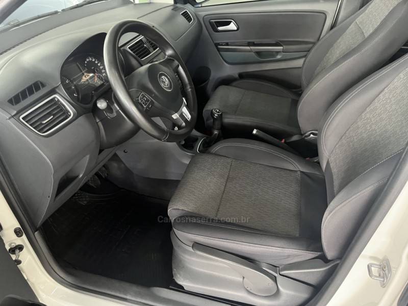 VOLKSWAGEN - FOX - 2012/2013 - Branca - Sob Consulta