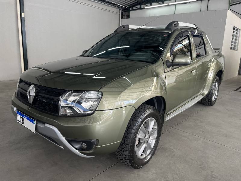 RENAULT - DUSTER OROCH - 2015/2016 - Verde - Sob Consulta